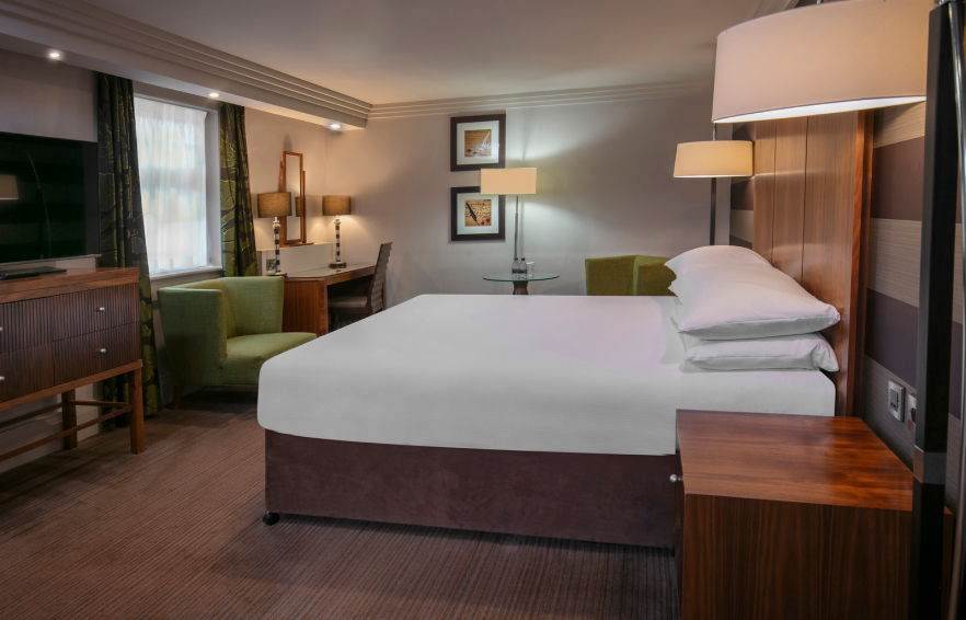 Carousel Desktop Rooms Content