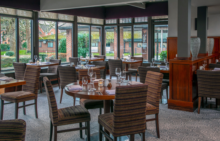 Carousel Desktop Dining Content