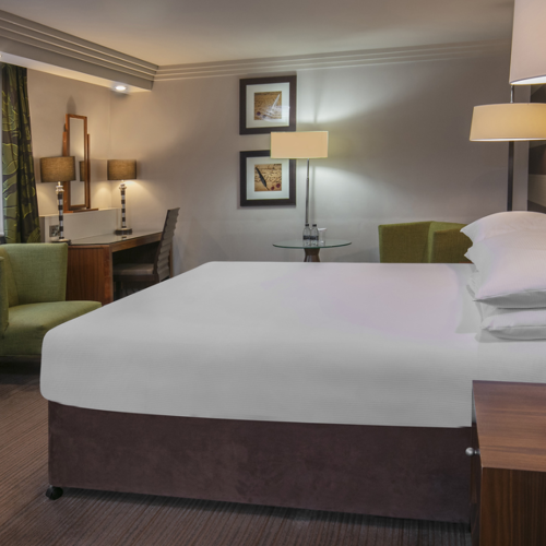 <p>KING ROOM</p>